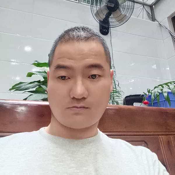 37岁岁福建单身帅哥 - 贵港吉缘网