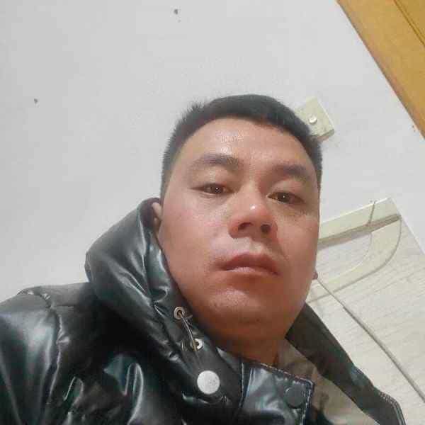 35岁岁河北单身帅哥 - 贵港吉缘网