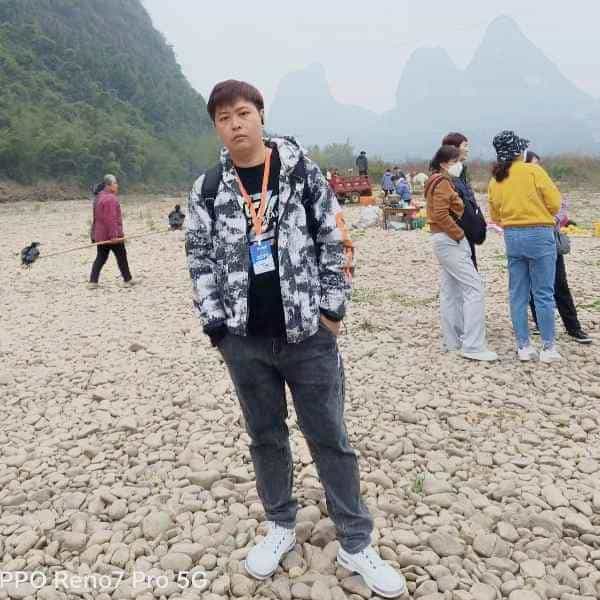 35岁岁浙江单身帅哥 - 贵港吉缘网