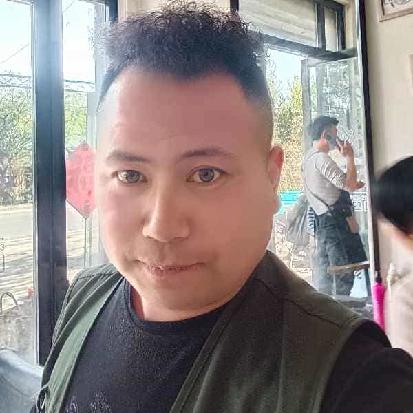 35岁岁山东单身帅哥 - 贵港吉缘网