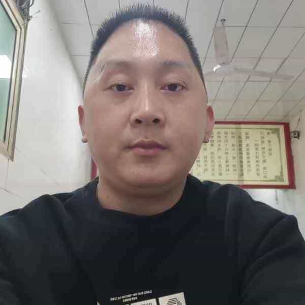 37岁岁陕西单身帅哥 - 贵港吉缘网