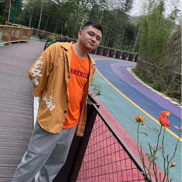 28岁岁湖南单身帅哥 - 贵港吉缘网