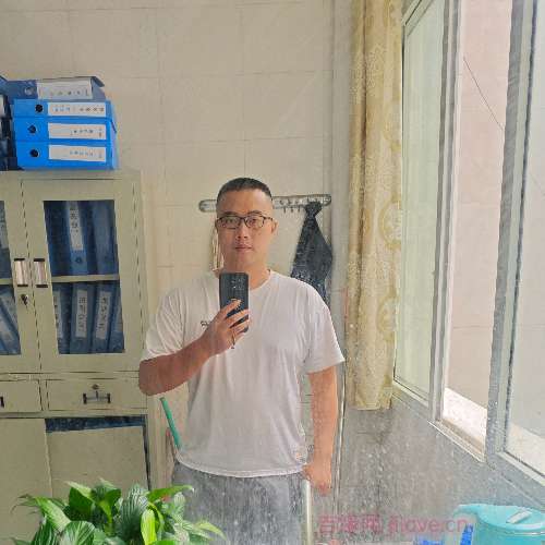 34岁岁四川单身帅哥 - 贵港吉缘网